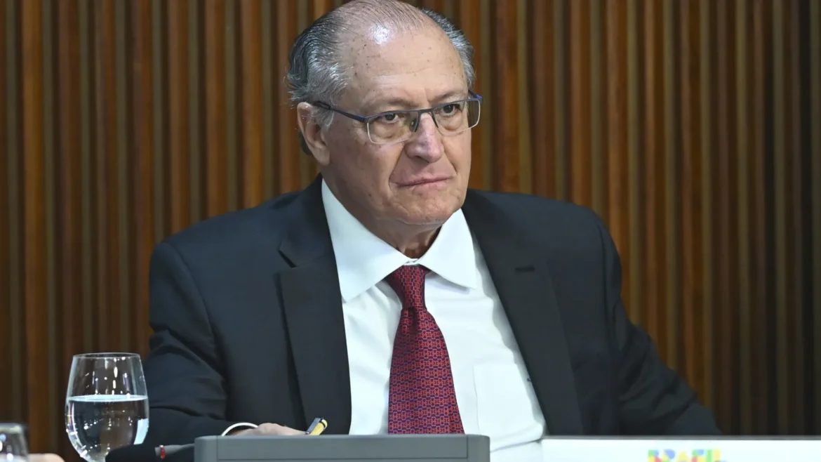 alckmin-diz-estar-otimista-com-encontro-anunciado-entre-lula-e-trump