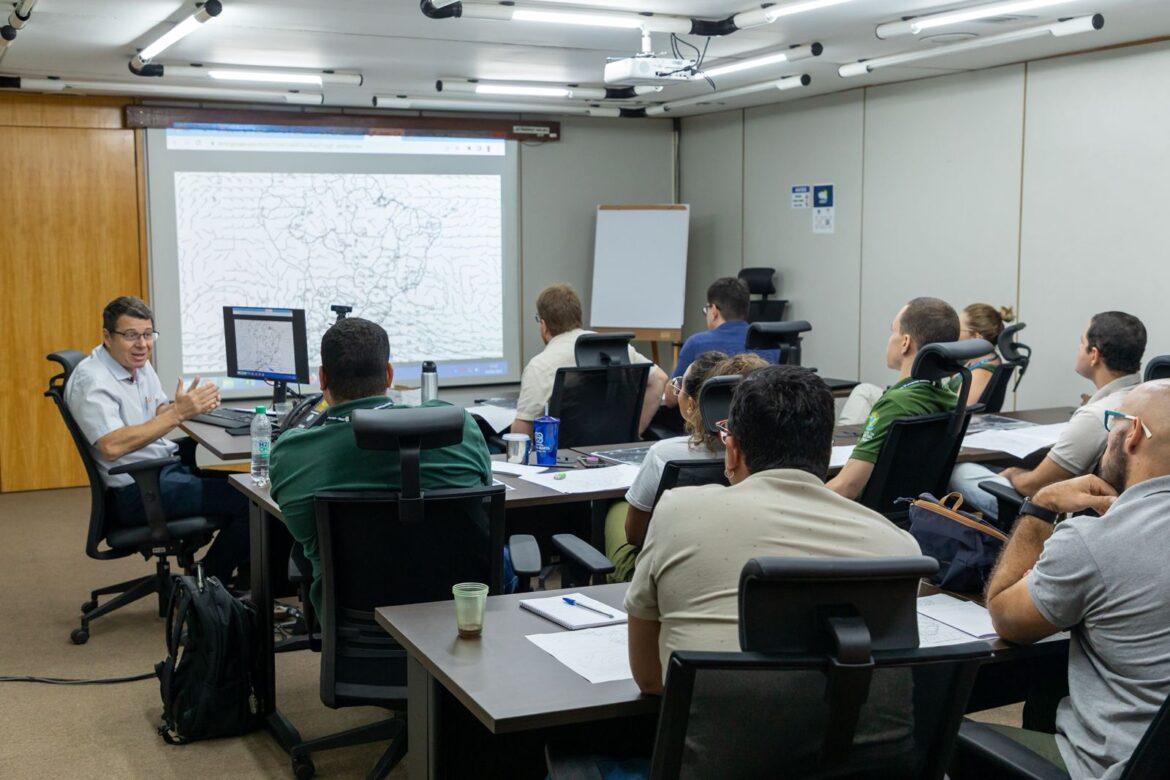 inmet-realiza-capacitacao-em-meteorologia-sinotica-pratica