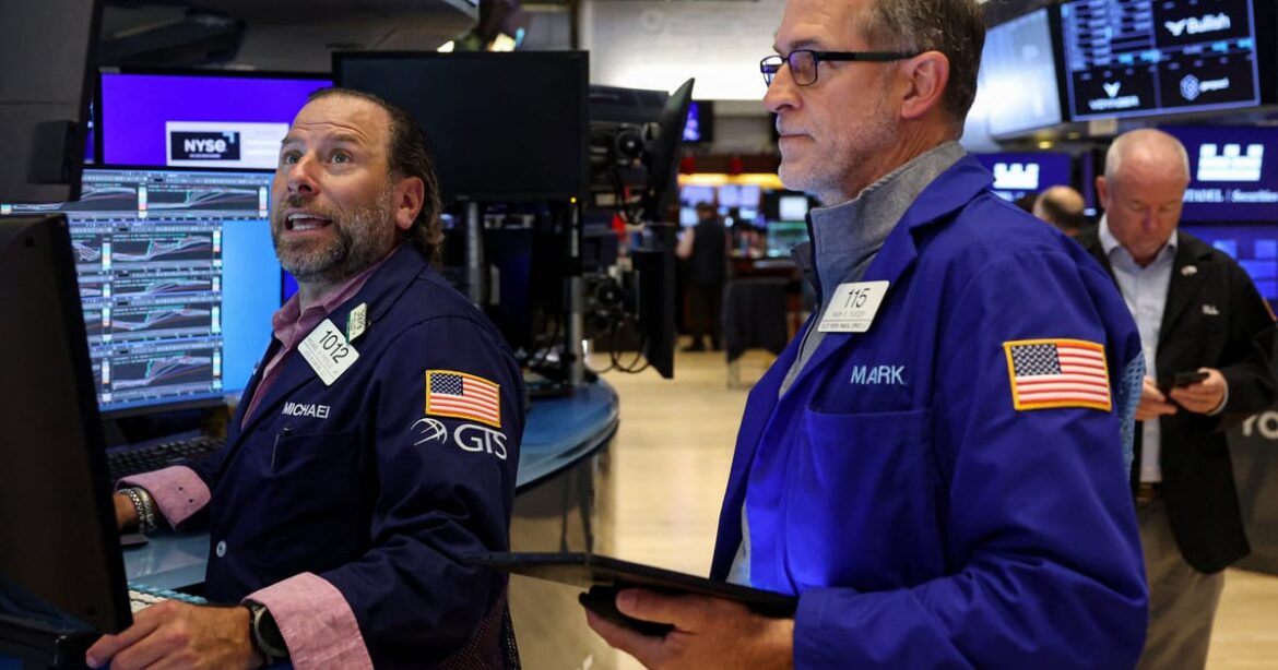 indices-sobem-conforme-investidores-minimizam-dados-de-empregos-e-paralisacao-dos-eua
