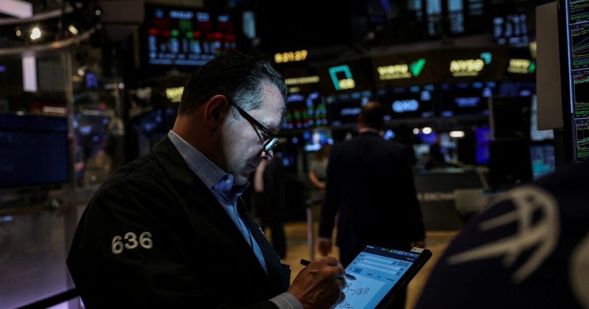 indices-fecham-em-recordes-conforme-apoio-da-tecnologia-compensa-incertezas-com-trabalho-e-paralisacao