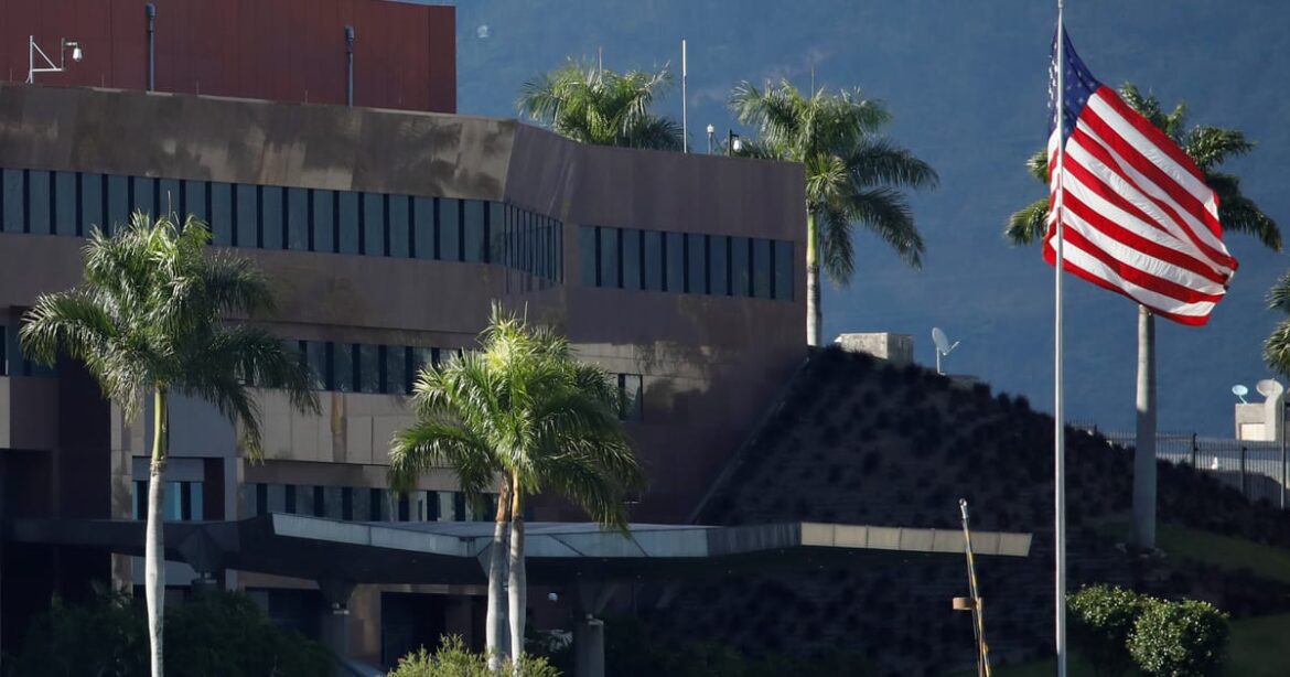 venezuela-diz-ter-alertado-washington-sobre-possivel-ataque-a-embaixada-dos-eua-em-caracas