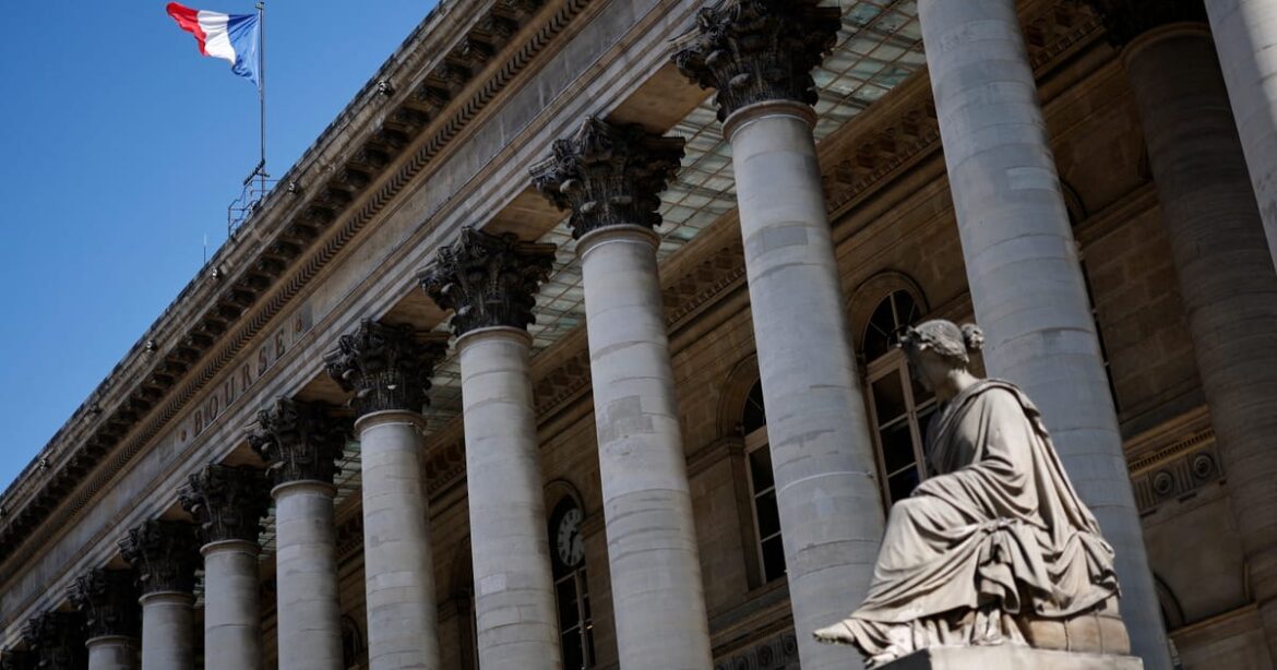 paralisia-politica-da-franca-gera-novos-alertas-sobre-nota-de-credito-do-pais