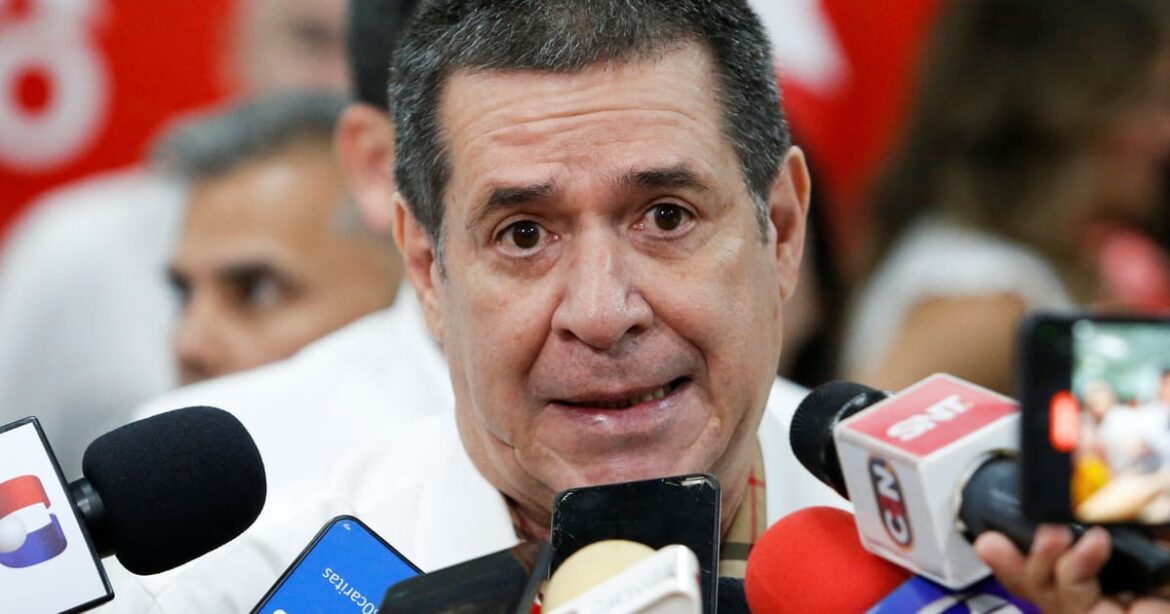 eua-suspendem-sancoes-contra-ex-presidente-do-paraguai-cartes