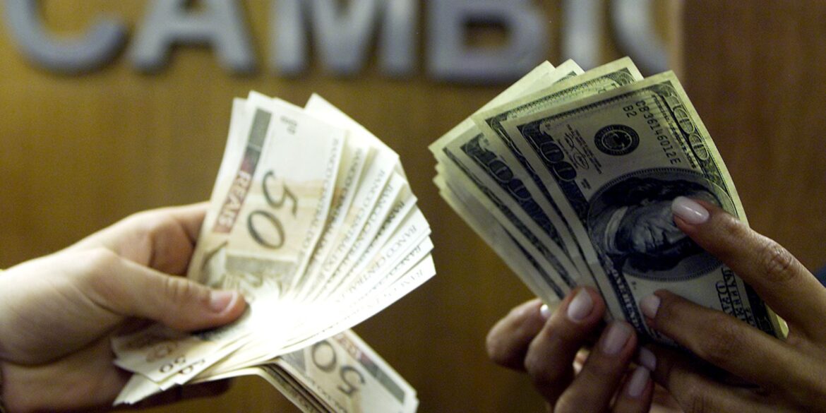 dolar-cai-para-r$-5,31-apos-conversa-entre-lula-e-trump