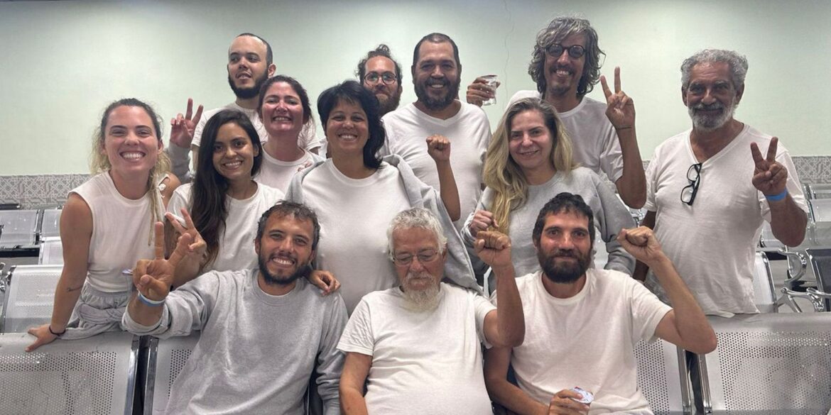 brasileiros-da-flotilha-global-sumud-sao-libertados-na-jordania