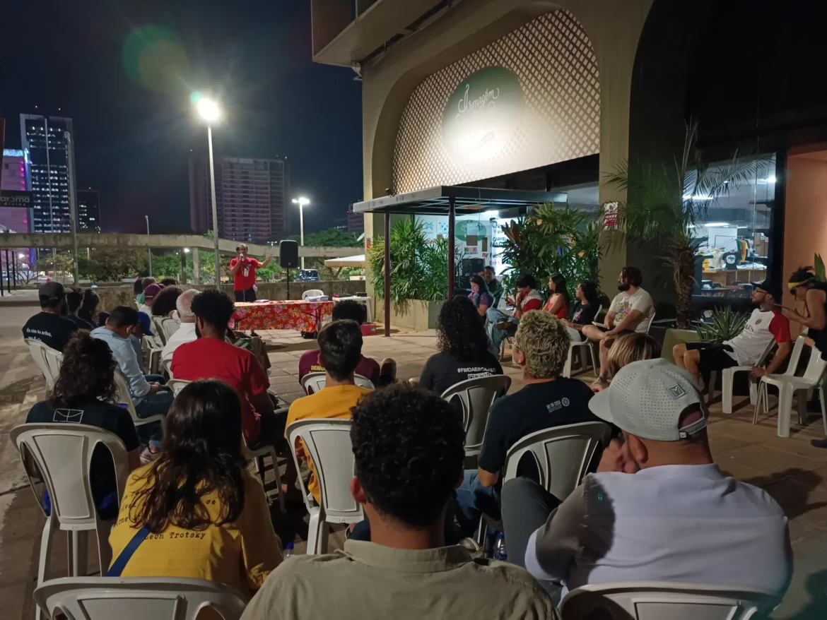 aula-publica-na-rodoviaria-do-plano-piloto-reune-militantes-pela-tarifa-zero-em-brasilia