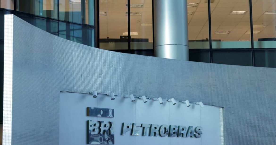 petrobras-preve-investimentos-de-r$2,6-bi-para-setor-naval-e-de-fertilizantes-na-bahia