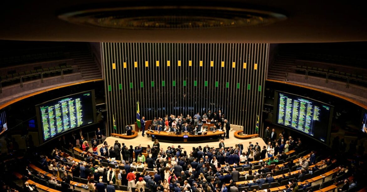 camara-aprova-retirada-de-pauta-da-mp-da-taxacao-e-impoe-derrota-ao-governo-lula