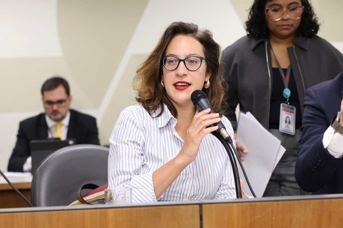 deputada-bella-goncalves-(psol-mg)-vai-acionar-o-stf-se-for-aprovada-a-privatizacao-da-copasa