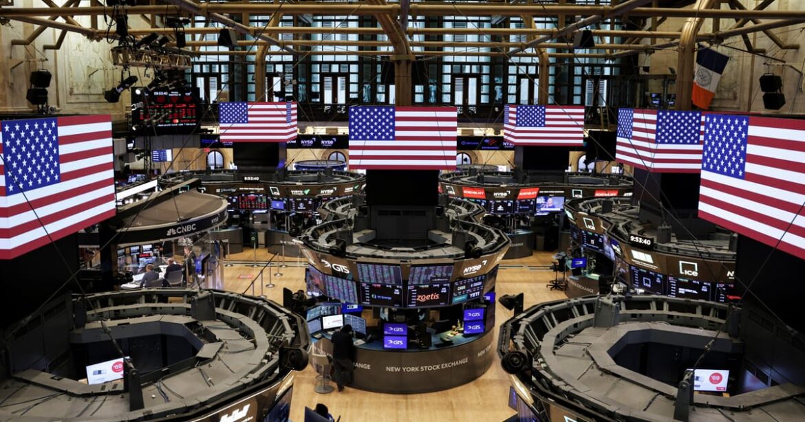 wall-street-abre-com-pouca-variacao-sem-indicacoes-de-powell-sobre-juros