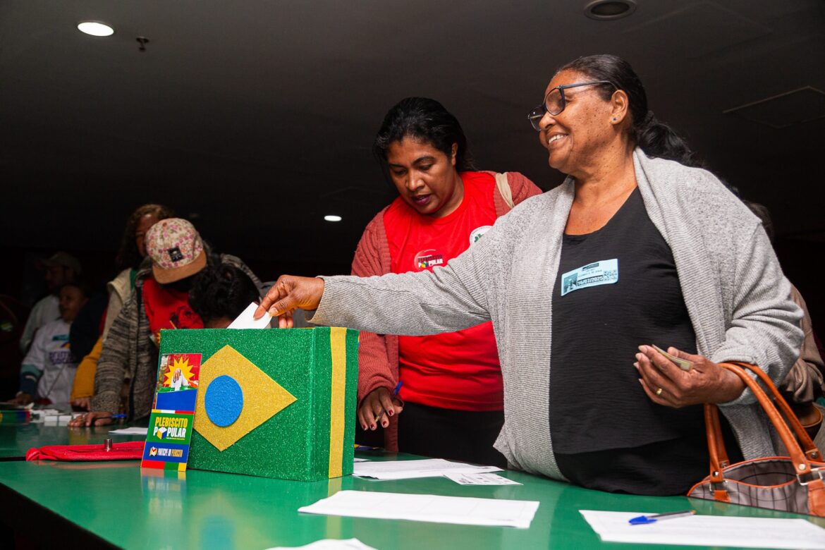plebiscito-popular-pelo-fim-da-escala-61-termina-no-domingo-(12)-e-convoca-mutirao-de-votos-na-reta-final