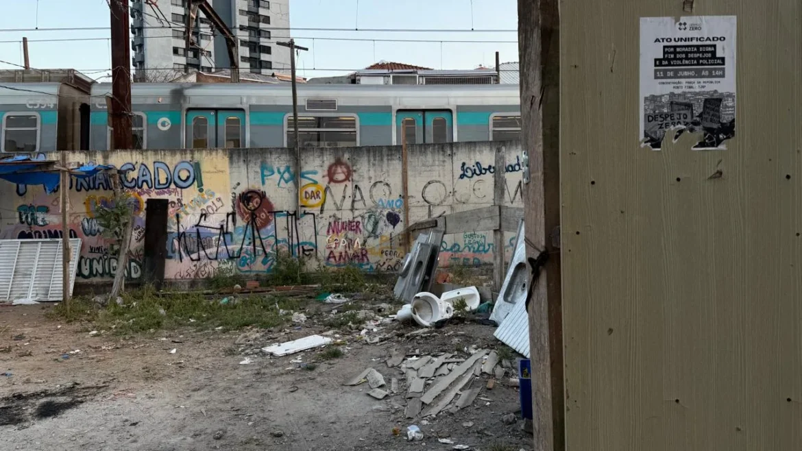 rede-de-apoio-prepara-festa-do-dia-das-criancas-em-meio-a-destruicao-da-favela-do-moinho,-em-sao-paulo
