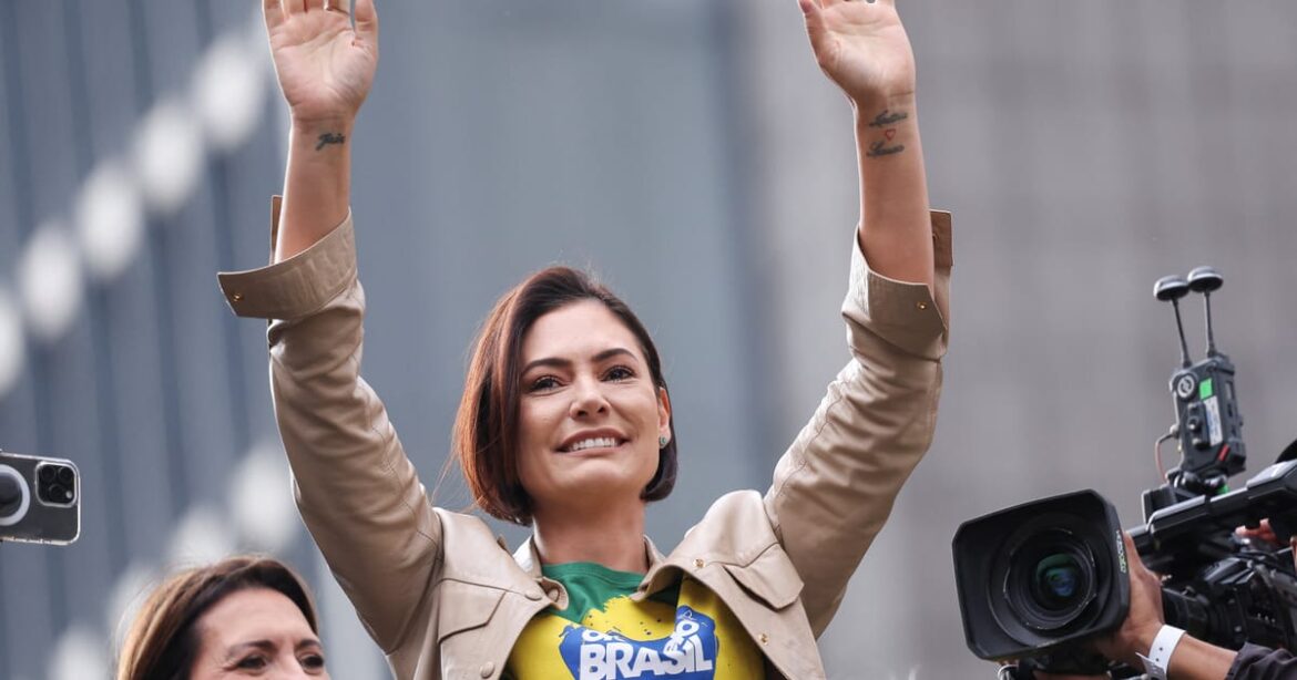 michelle-bolsonaro-nega-especulacoes-de-que-esteja-pronta-para-concorrer-em-2026