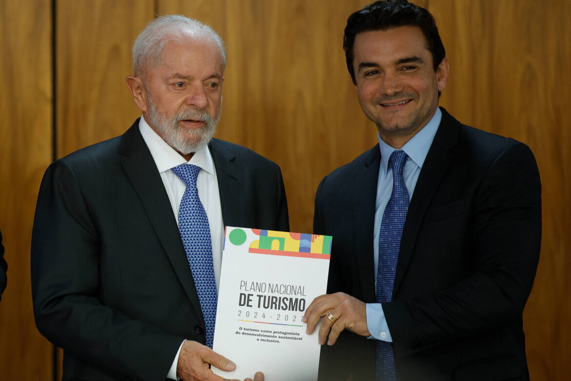 'nao-da-para-ser-casado-e-ter-vida-de-solteiro',-diz-sabino-sobre-aliados-que-votam-contra-governo
