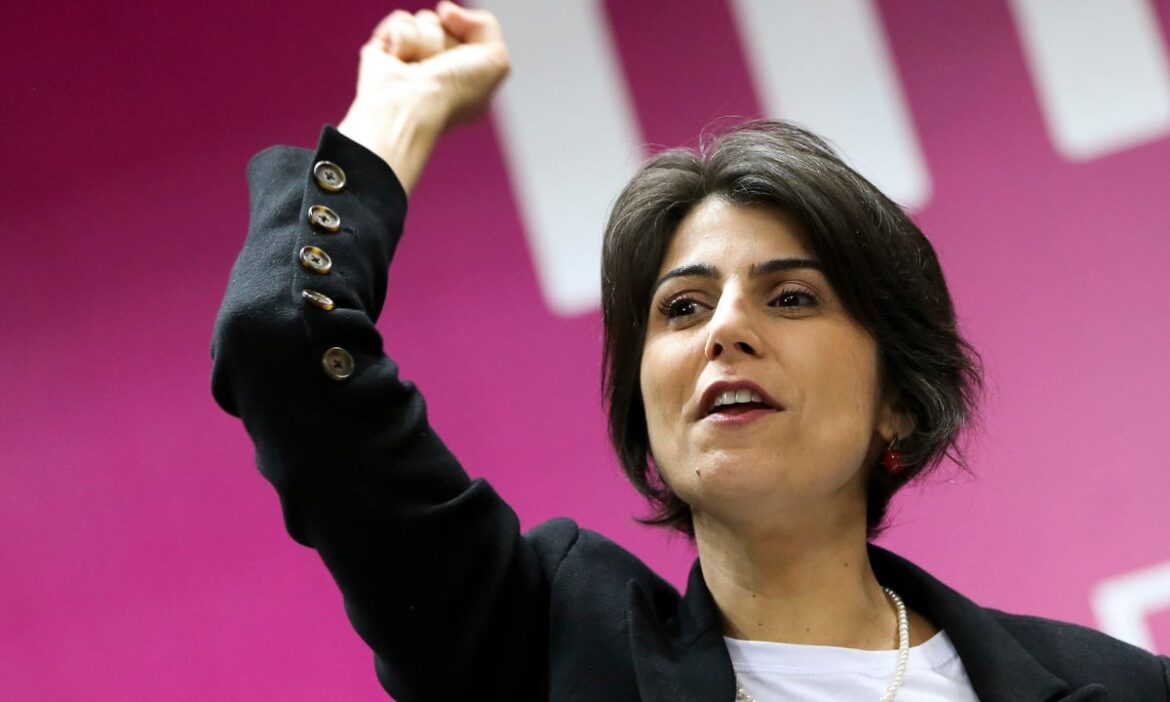 psol-convida-manuela-davila-para-disputar-vaga-no-senado-pelo-rs