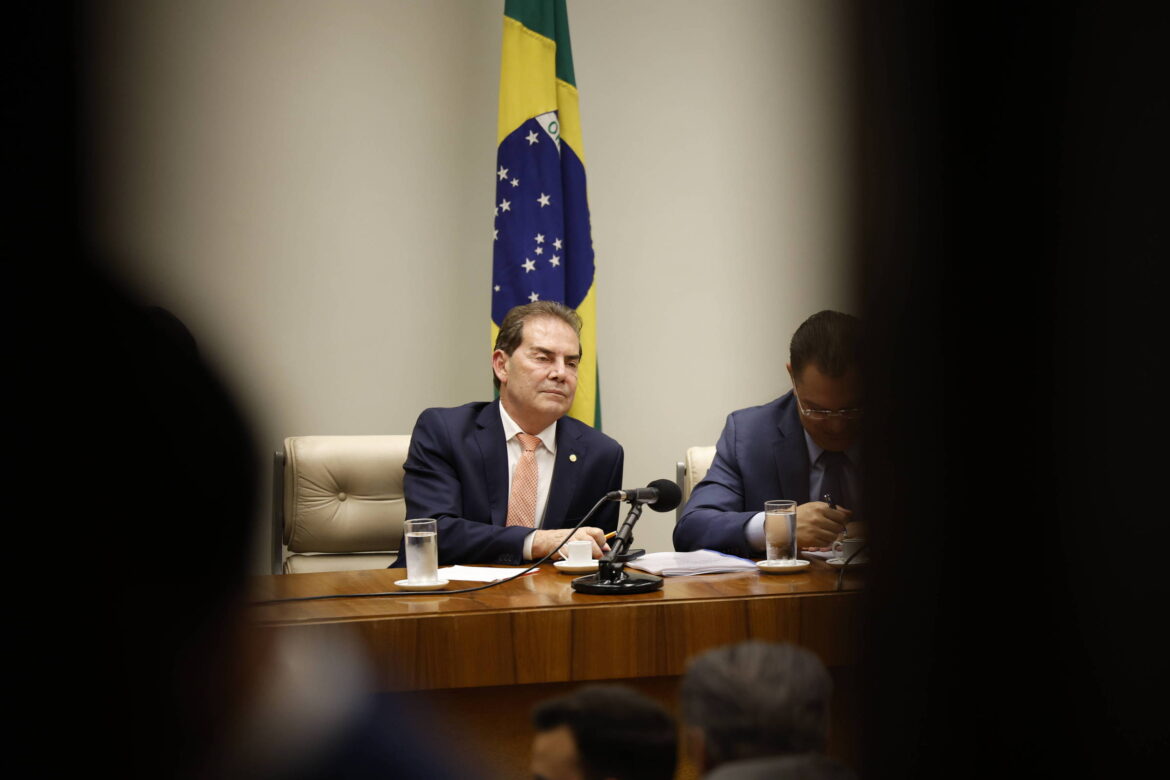 pl-de-reducao-de-penas-empaca,-e-deputados-dizem-que-votacao-deve-ser-adiada-mais-uma-vez