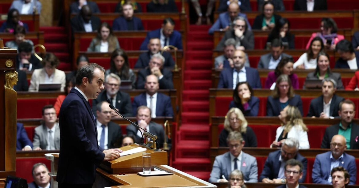 premie-frances-suspende-reforma-previdenciaria-de-macron-em-busca-de-apoio-para-orcamento