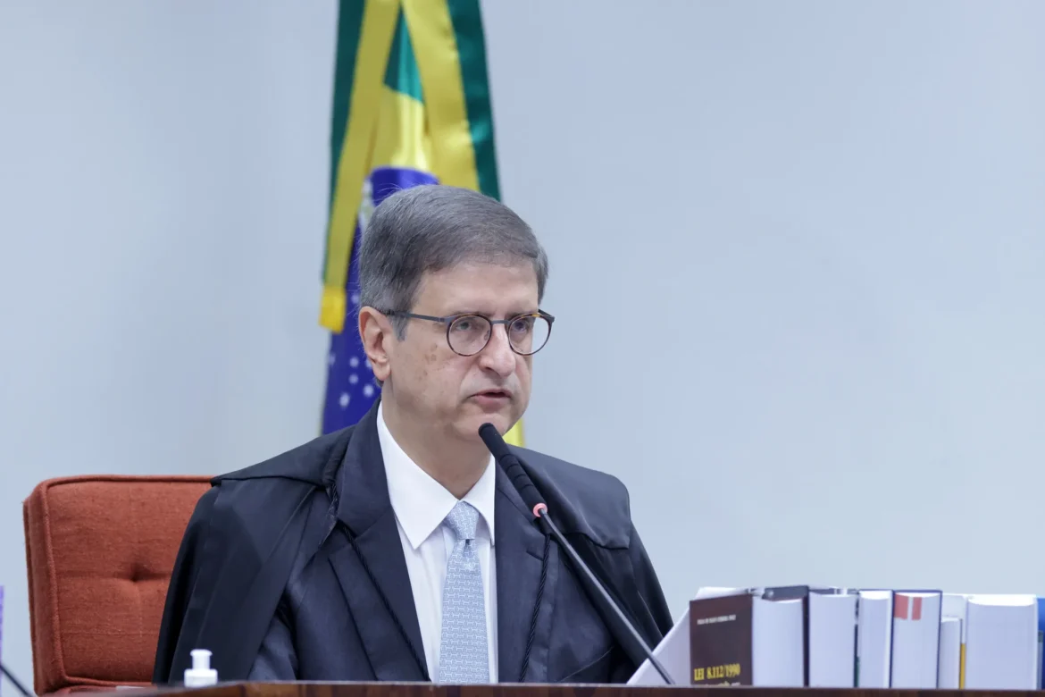 pgr-pede-condenacao-de-mais-sete-reus-da-trama-golpista-por-disseminar-fake-news-e-criar-abin-paralela