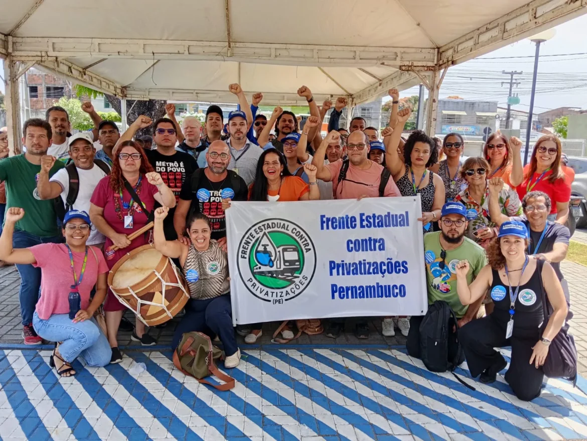 trabalhadores-da-compesa-rejeitam-acordo-e-mantem-greve-em-meio-a-luta-contra-a-privatizacao