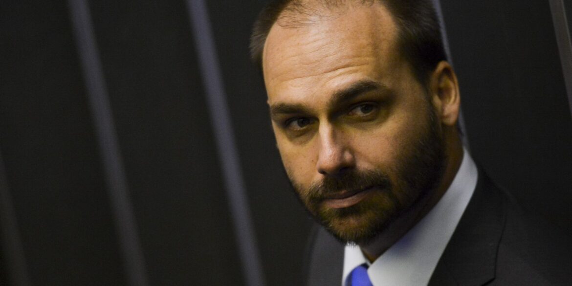 pgr-diz-que-deputados-nao-podem-pedir-prisao-de-eduardo-bolsonaro