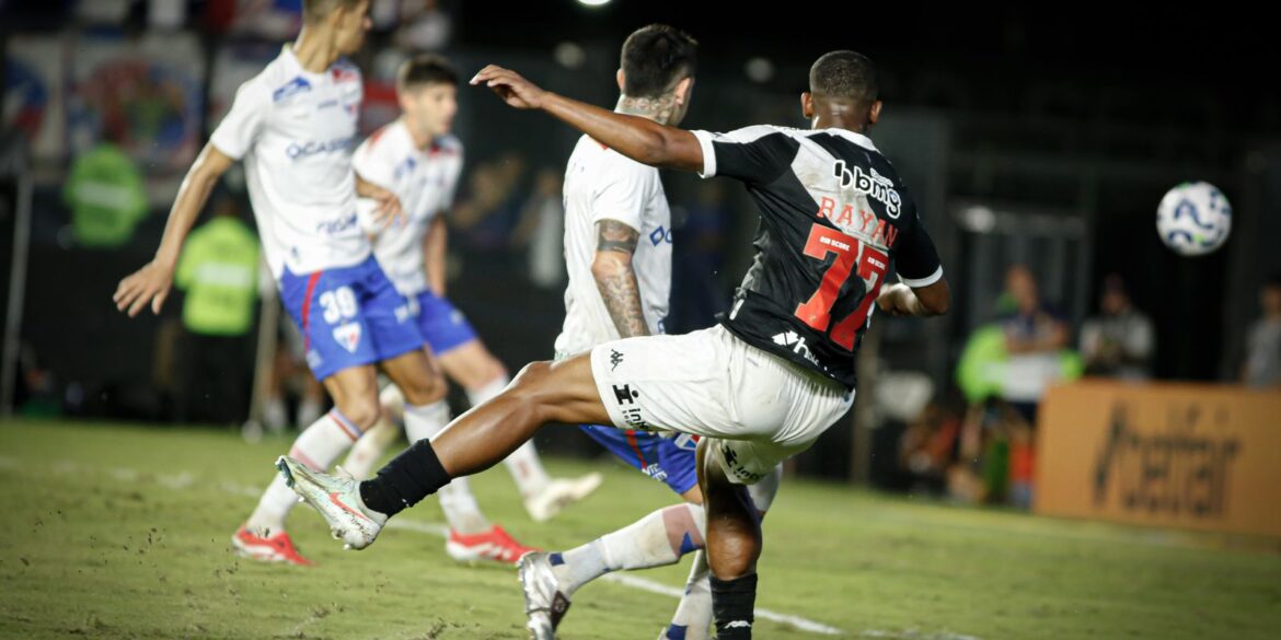 radio-nacional-transmite-as-emocoes-de-fortaleza-e-vasco