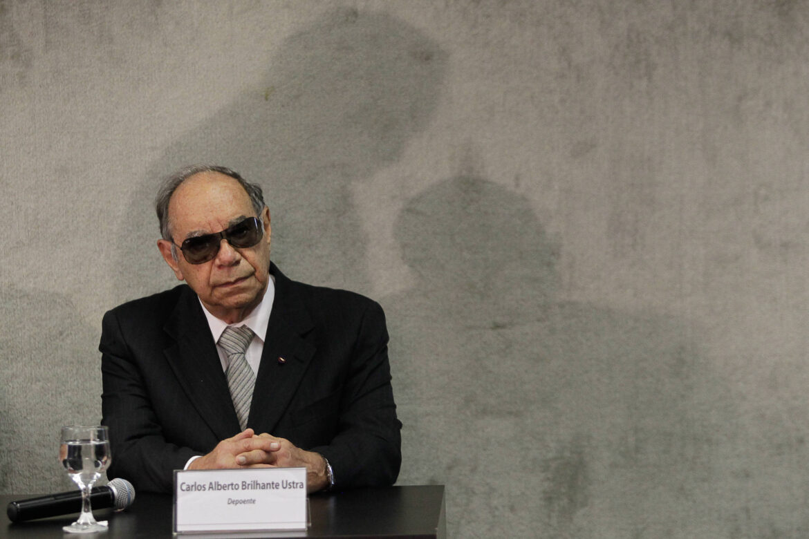 ustra-reflui-com-bolsonarismo-10-anos-apos-morte,-mas-apologia-de-torturador-continua