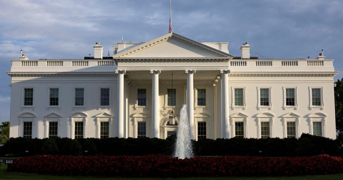 governo-trump-diz-que-4.108-pessoas-foram-demitidas-desde-inicio-da-paralisacao