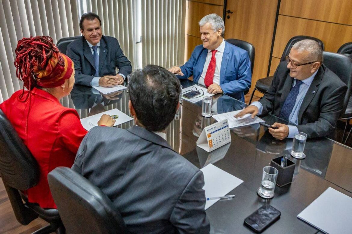 marinho-diz-que-governo-esta-comprometido-com-fim-da-escala-6×1