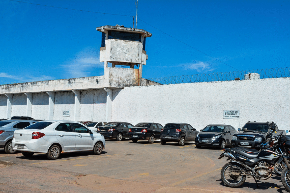 advogados-eram-filmados-durante-entrevistas-com-presos-em-penitenciaria-de-mt