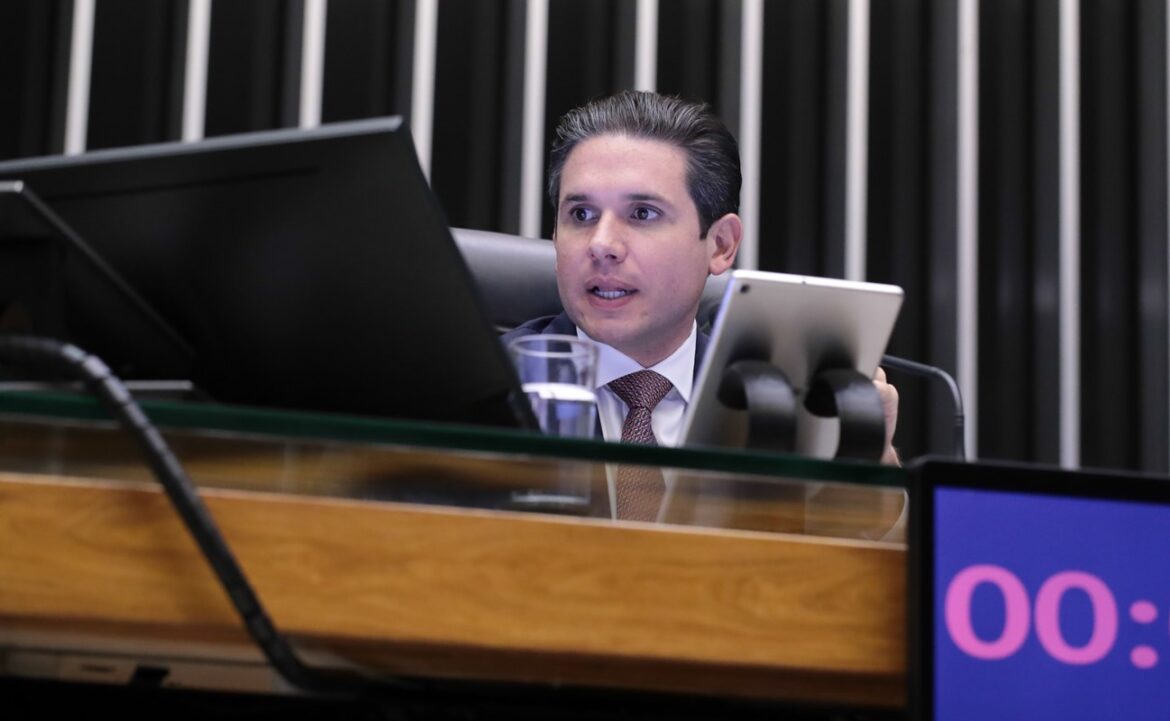motta-fecha-contrato-de-r$-5-milhoes-para-melhorar-imagem-da-camara