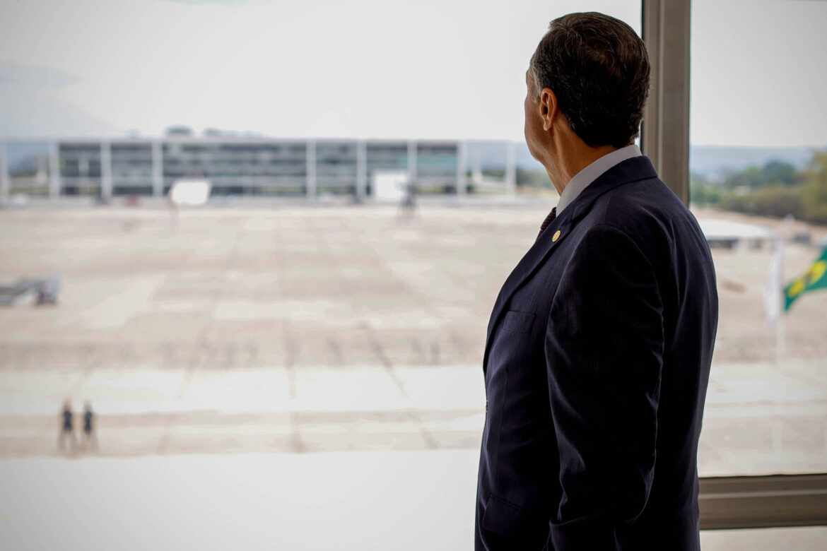 barroso-e-internado-em-brasilia-depois-de-mal-estar-no-stf