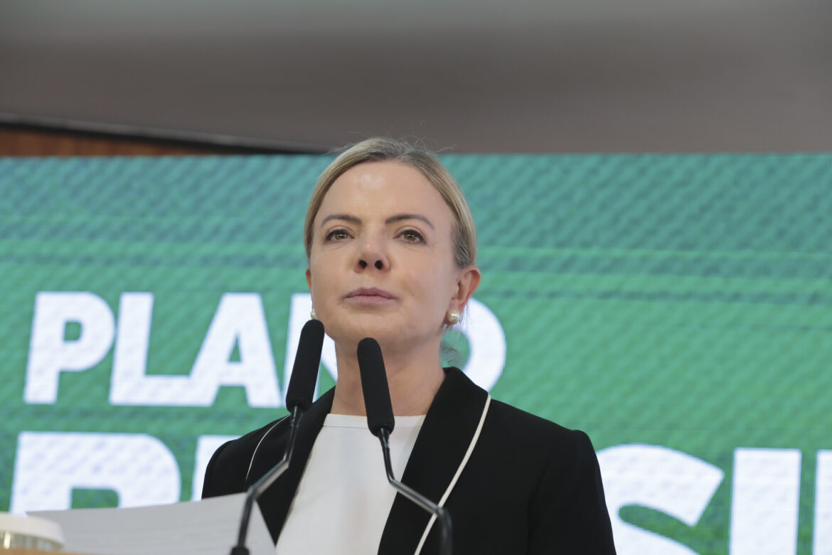 com-pacheco-de-olho-no-stf,-gleisi-acena-a-outro-candidato-em-minas
