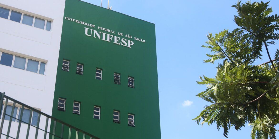 policia-federal-faz-operacao-em-santos-contra-ameacas-aunifesp