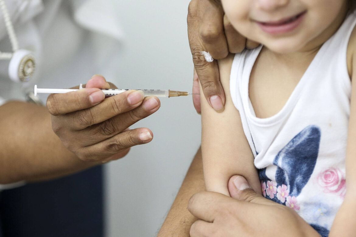 ministerio-da-saude-realiza-dia-de-multivacinacao-para-criancas-e-adolescentes