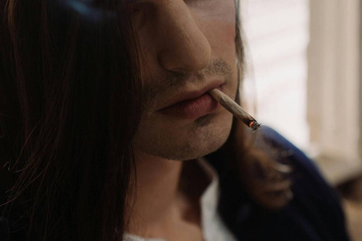 estudo-indica-por-que-as-pessoas-usam-ou-se-viciam-em-cannabis