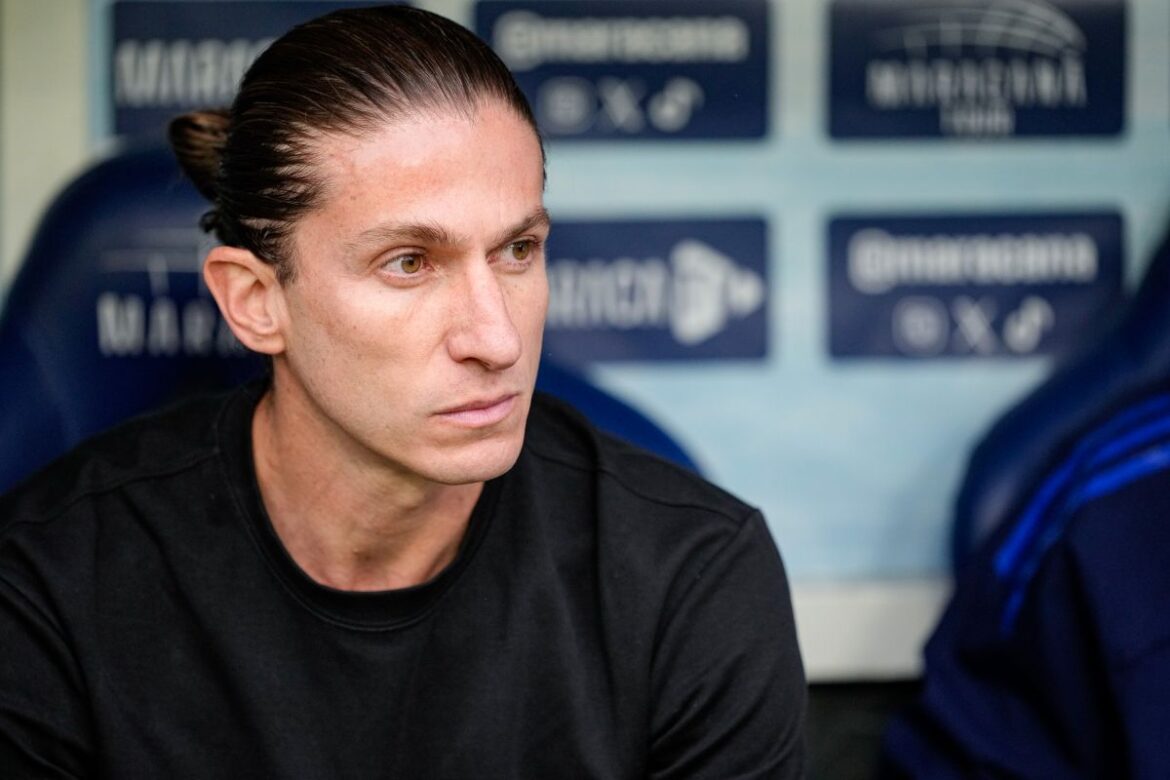 filipe-luis-elogia-atuacao-de-pedro-e-cutuca-carlo-ancelotti;-veja