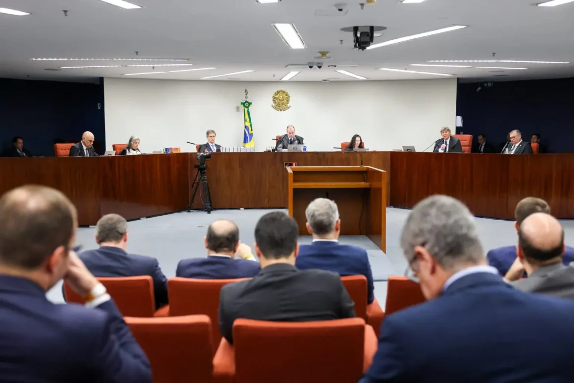 stf-retoma-julgamento-de-nucleo-responsavel-por-espalhar-fake-news-e-atacareleicoes