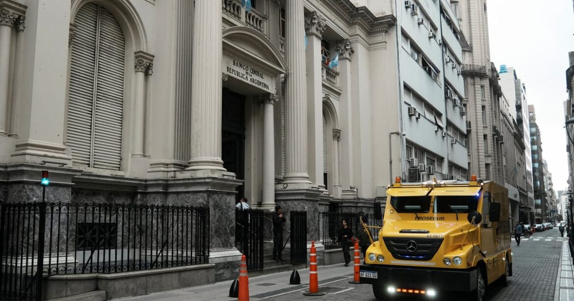 bc-da-argentina-diz-que-assinou-acordo-de-swap-de-us$20-bilhoes-com-os-eua