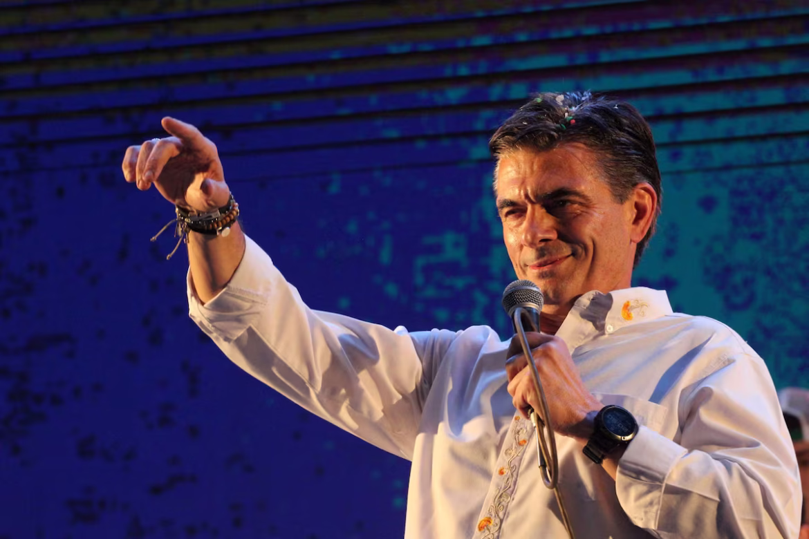 divisao-interna-da-esquerda-levou-a-vitoria-da-direita-na-bolivia,-avalia-analista-politico