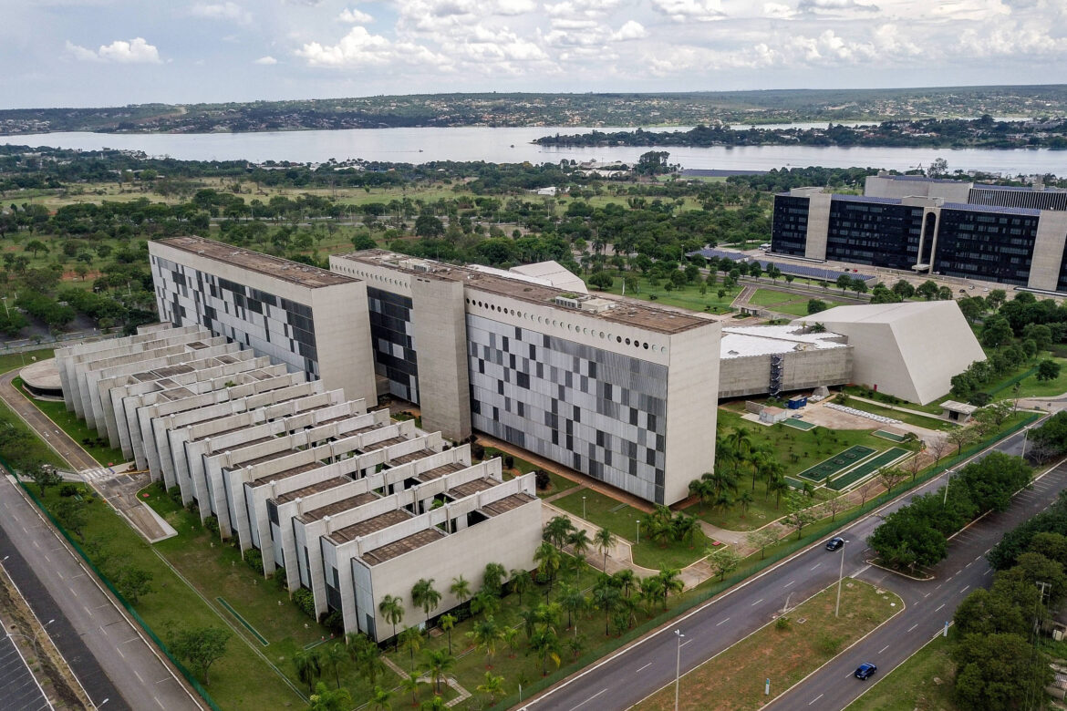 mensagens-de-empresario-e-lobista-abrem-novos-flancos-em-inquerito-sobre-venda-de-decisoes-no-stj