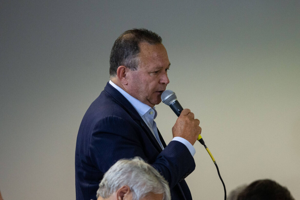 psb-tenta-expulsar-governador-do-ma-e-descobre-que-ele-havia-se-desfiliado
