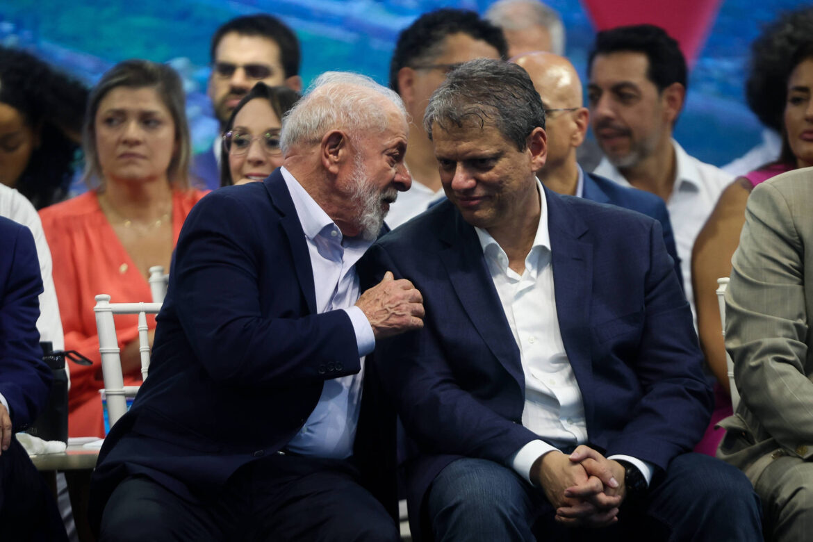 aditivo-a-contrato-de-tunel-santos-guaruja-obriga-gestao-tarcisio-a-mencionar-governo-federal