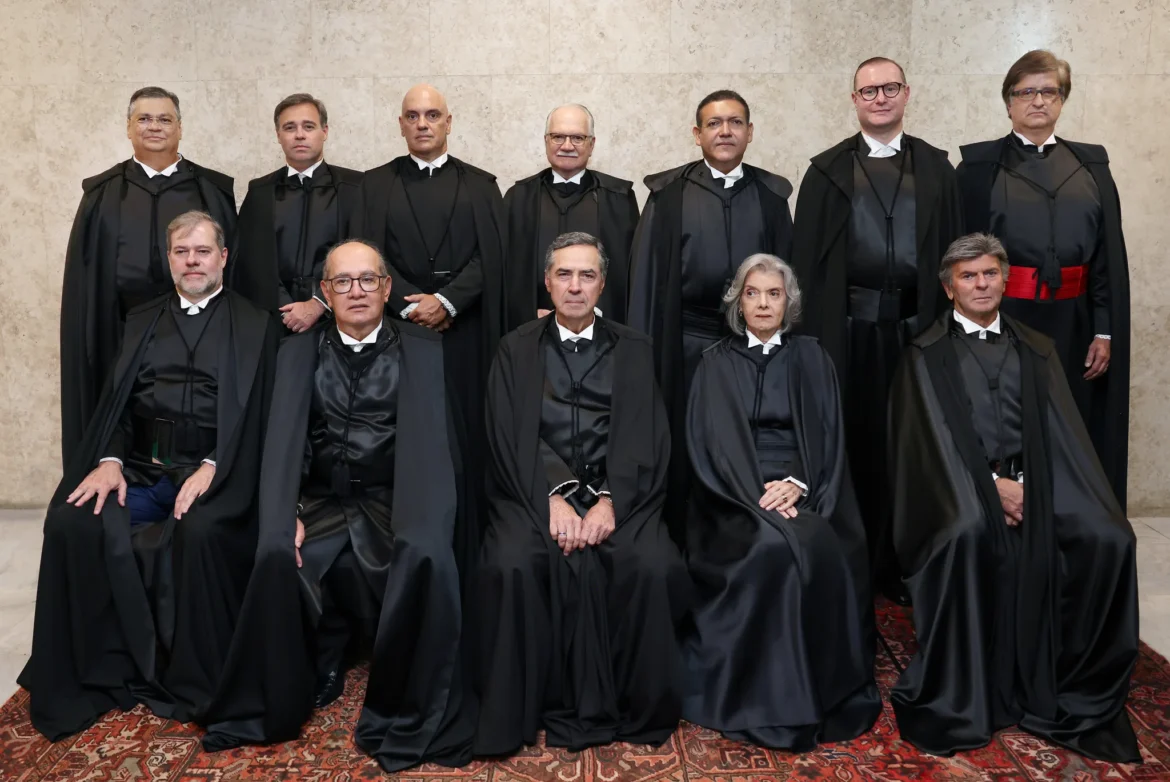 stf-tem-cor-e-genero:-sao-134-anos-de-homens-brancos-no-poder
