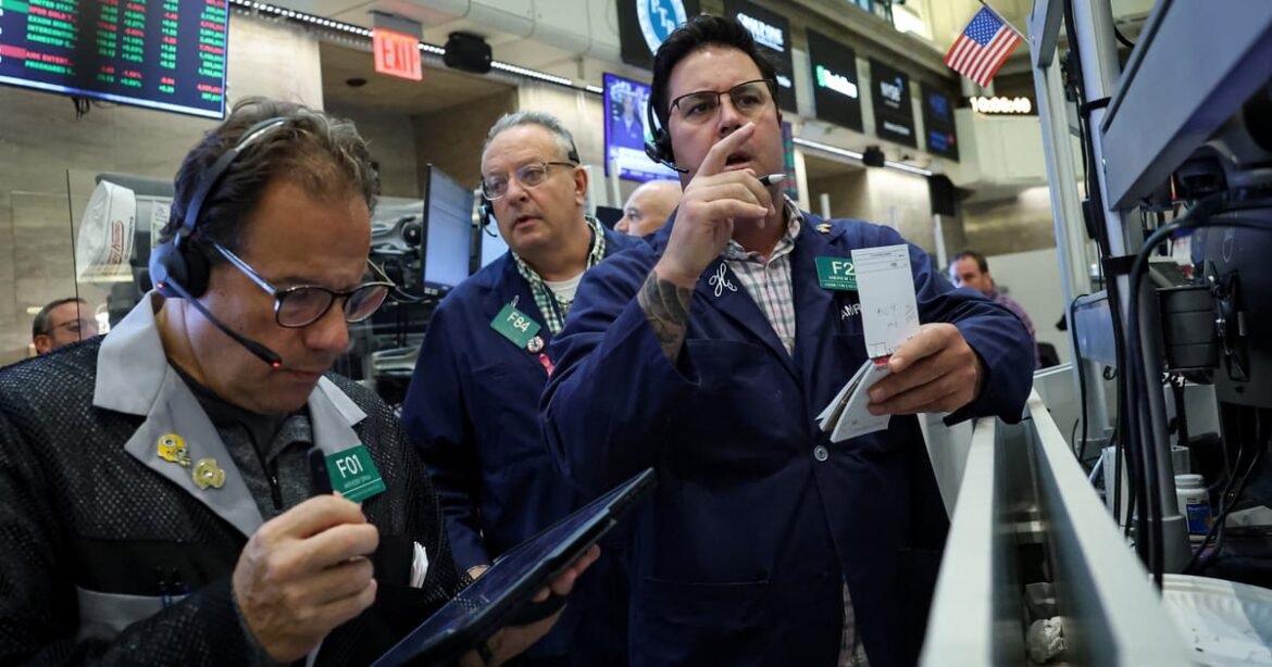 wall-st-abre-em-maximas-recordes-com-expectativas-sobre-comercio-entre-eua-e-china