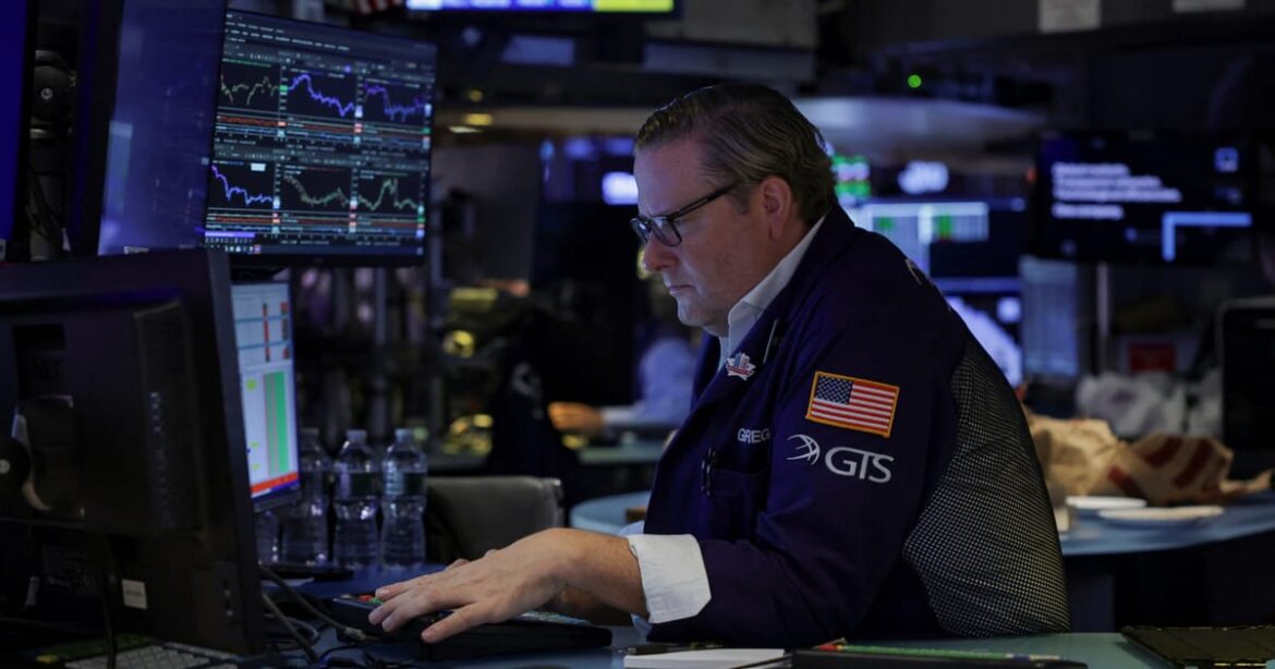 wall-street-marca-novos-picos-com-balancos-de-empresas-de-tecnologia-e-com-comercio-eua-china