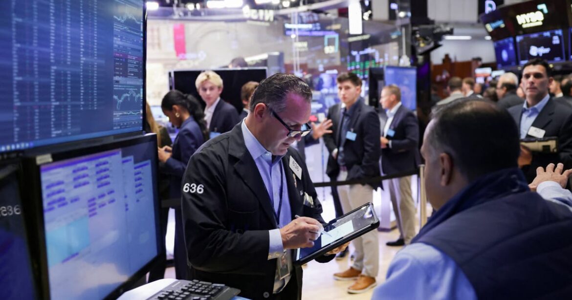 indices-acionarios-dos-eua-registram-recordes-antes-de-balancos-demegacaps-e-com-alta-da-nvidia