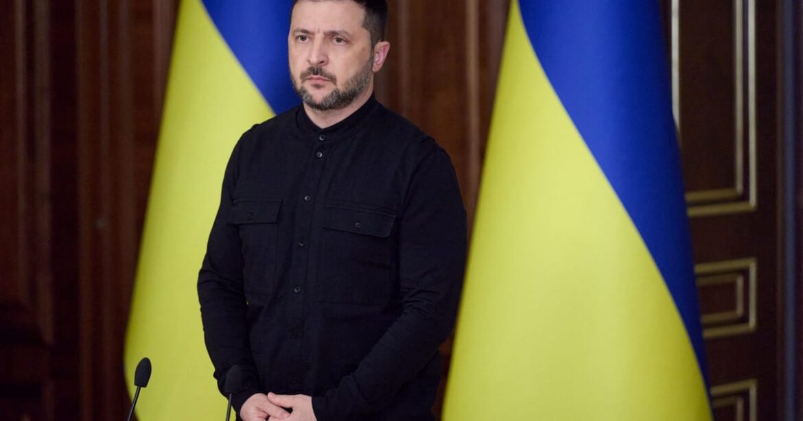 zelenskiy-diz-que-kiev-esta-pronta-para-negociacoes-de-paz,-mas-nao-cedera-territorio