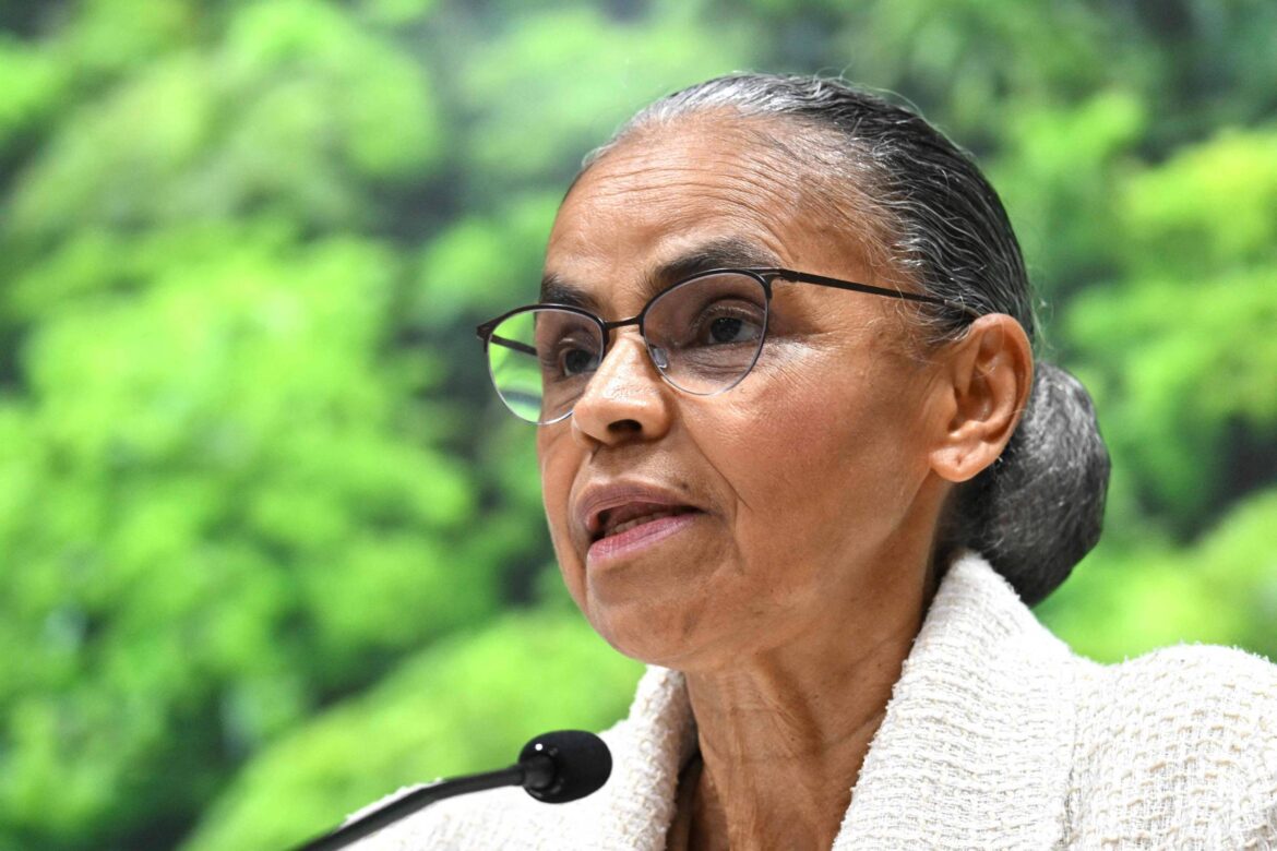 marina-silva-participa-de-lancamento-de-'a-palavra-e-o-poder'-em-brasilia