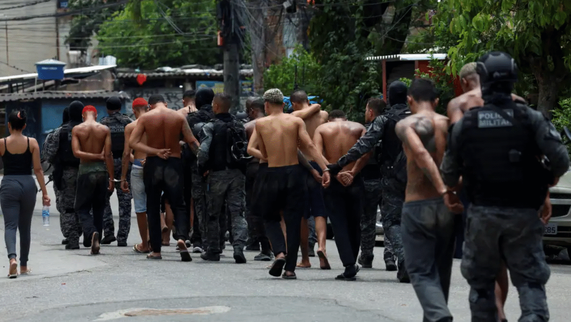 policia-descobre-exercito-de-70-segurancas-de-lider-do-comando-vermelho-no-rio