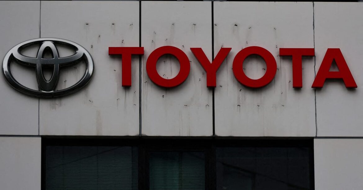 toyota-diz-que-nao-prometeu-explicitamente-a-trump-novo-investimento-de-us$10-bi-nos-eua